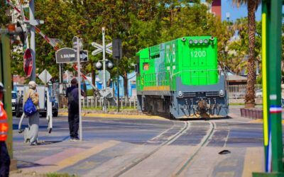 La locomotora a hidrógeno verde de FCAB revoluciona el transporte en Latinoamérica